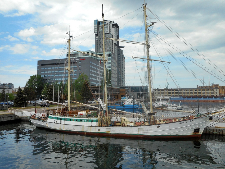 Okręt ORP Błyskawica w Gdyni