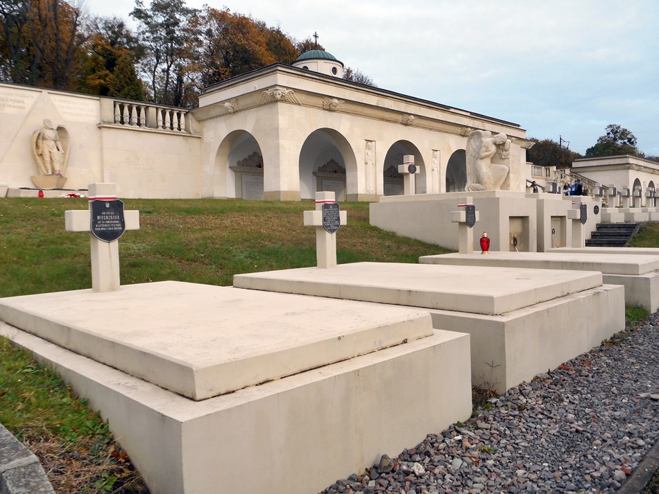 Cmentarz Orląt Lwowskich we Lwowie