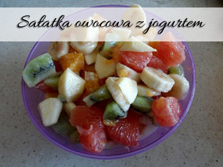 salatka-owocowa-z-jogurtem